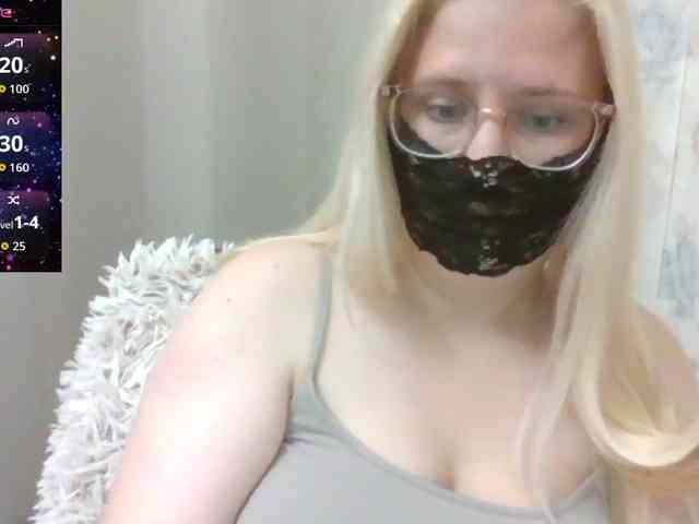 Lilithaa webcam
