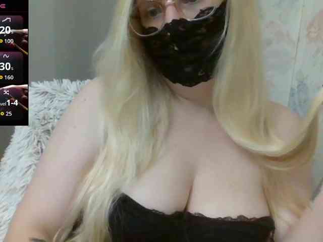 Lilithaa webcam