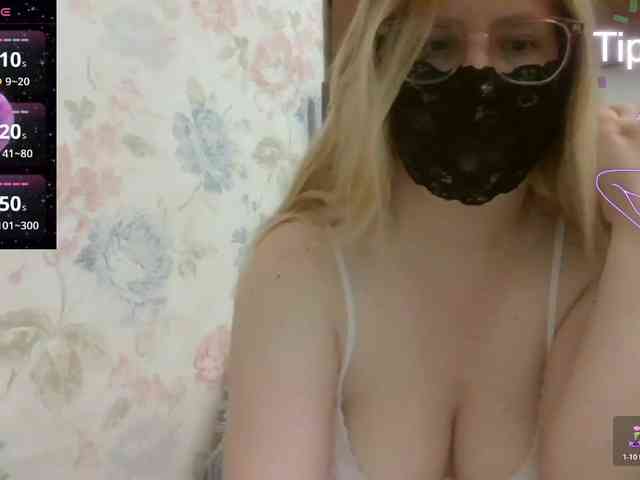 Lilithaa webcam