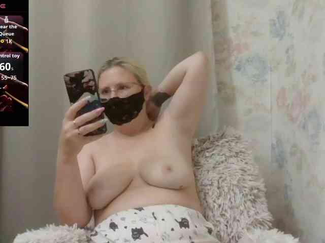 Lilithaa webcam