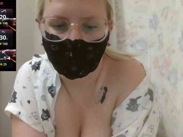 Lilithaa webcam