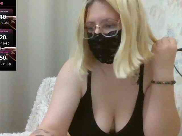 Lilithaa webcam