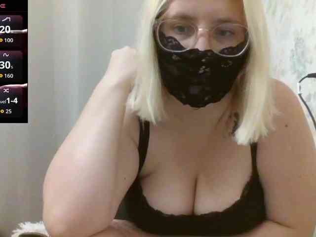 Lilithaa webcam