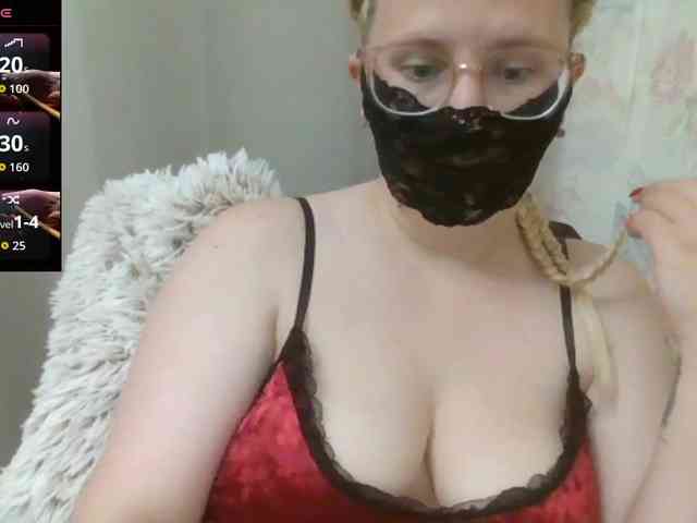Lilithaa webcam