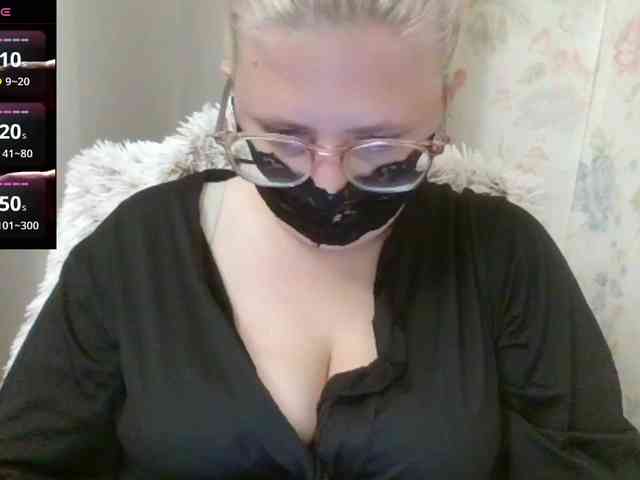Lilithaa webcam
