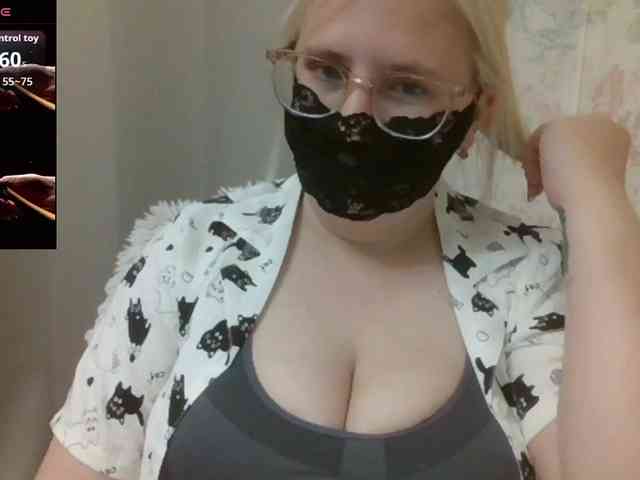 Lilithaa webcam