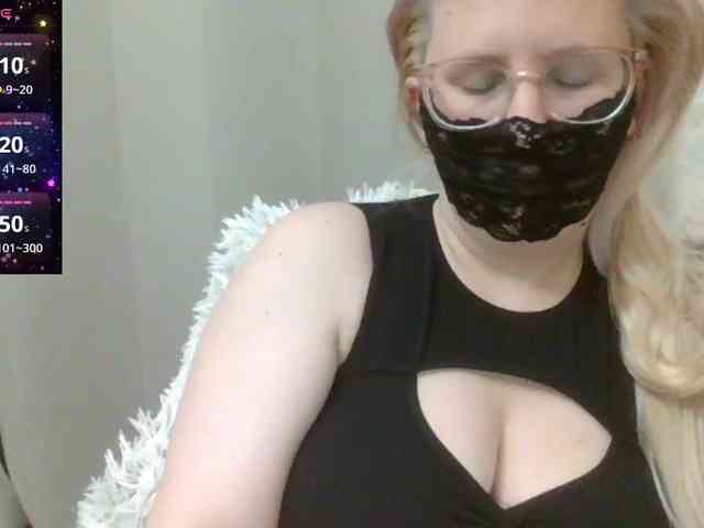 Lilithaa webcam