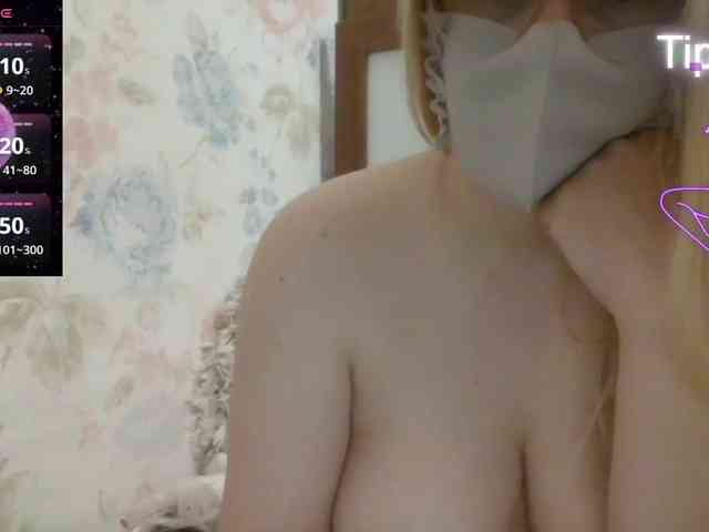 Lilithaa webcam