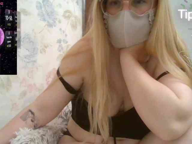 Lilithaa webcam