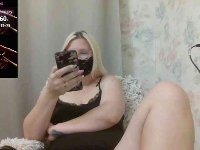Lilithaa webcam