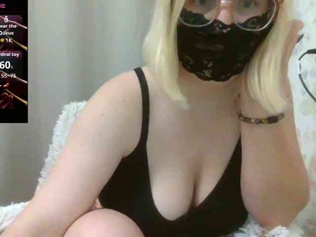 Lilithaa webcam