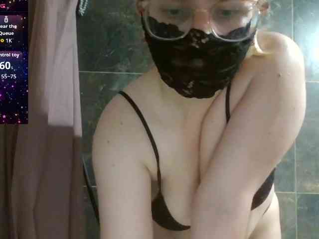 Lilithaa webcam