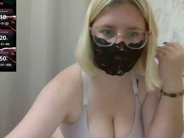 Lilithaa webcam