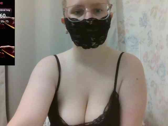 Lilithaa webcam