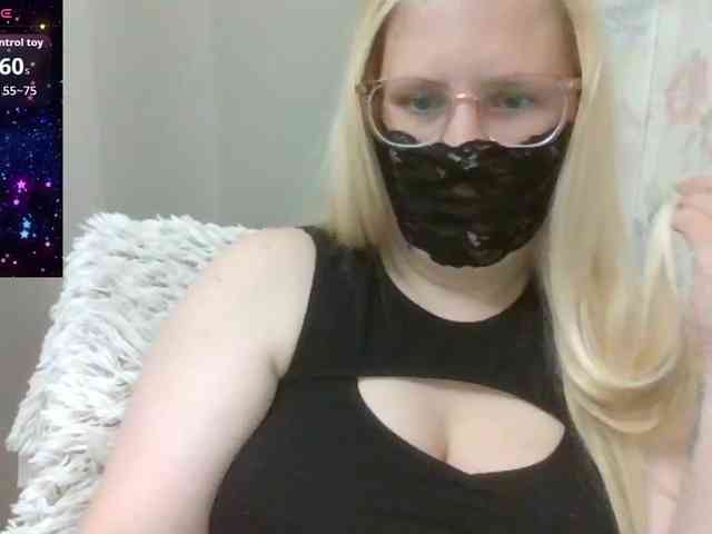 Lilithaa webcam