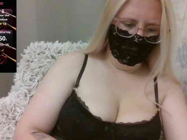 Lilithaa webcam