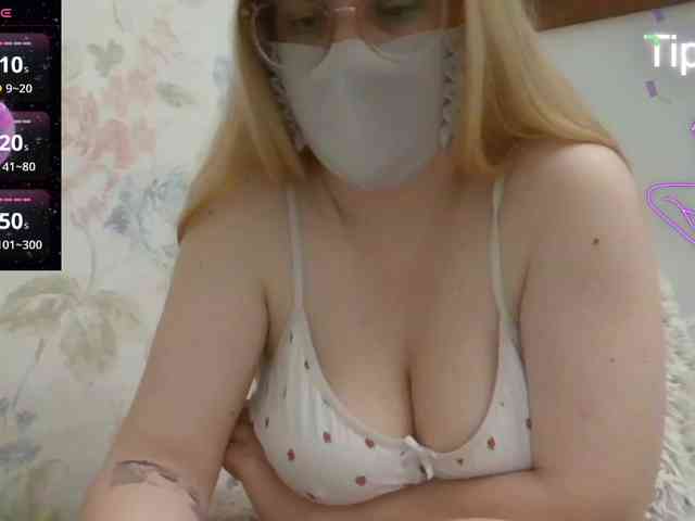 Lilithaa webcam