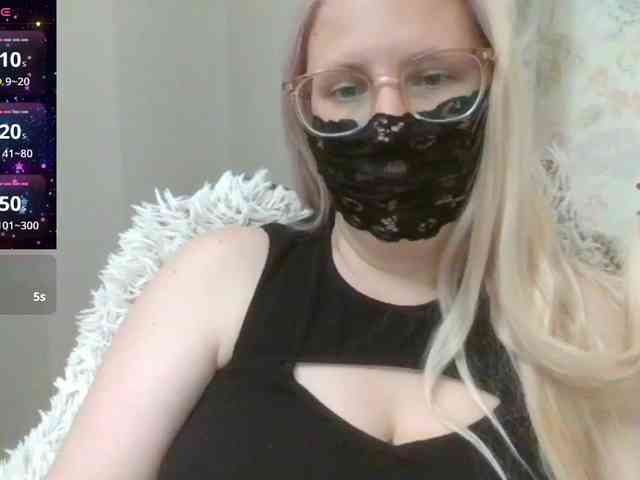 Lilithaa webcam