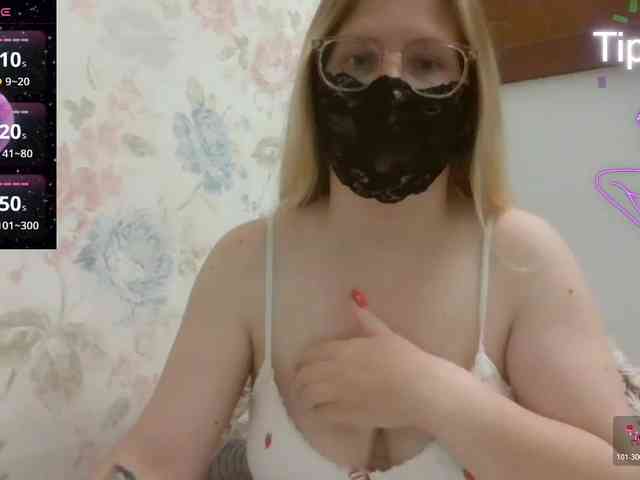 Lilithaa webcam