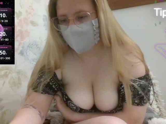 Lilithaa webcam