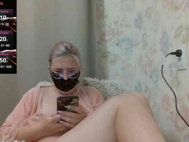 Lilithaa webcam
