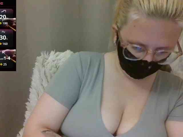Lilithaa webcam