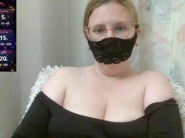 Lilithaa webcam