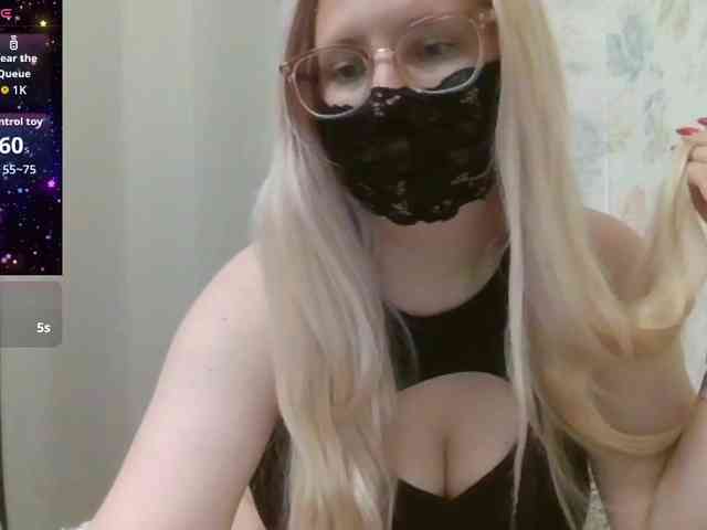 Lilithaa webcam