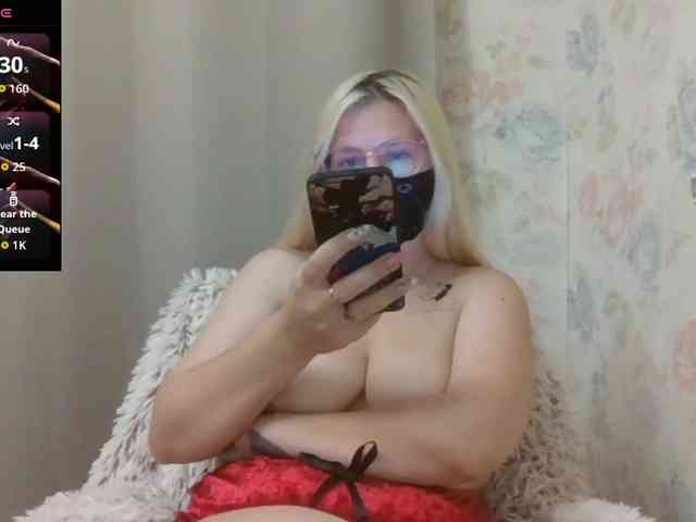 Lilithaa webcam