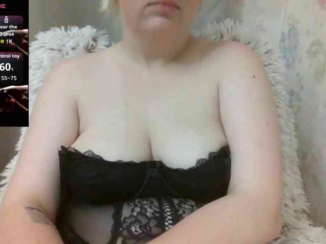 Lilithaa webcam