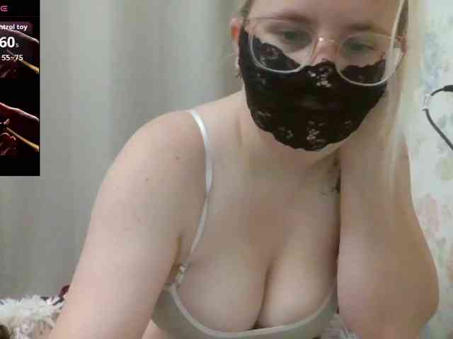 Lilithaa webcam