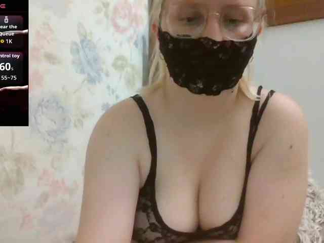 Lilithaa webcam