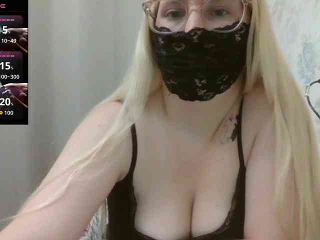 Lilithaa webcam