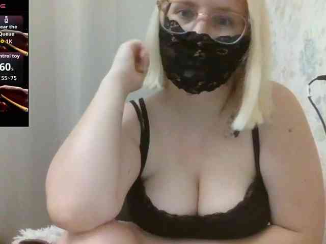 Lilithaa webcam