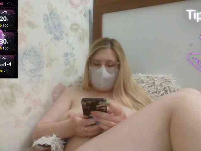 Lilithaa webcam