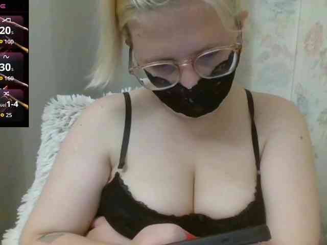 Lilithaa webcam