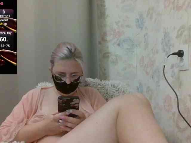 Lilithaa webcam