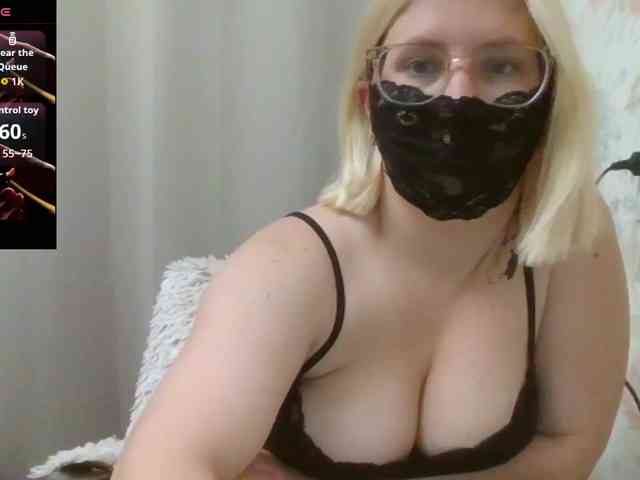 Lilithaa webcam