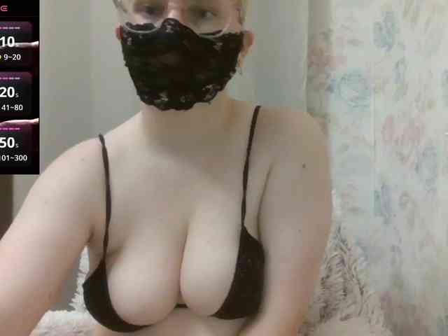 Lilithaa webcam