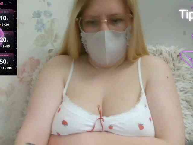 Lilithaa webcam