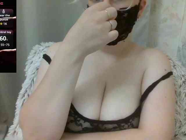 Lilithaa webcam