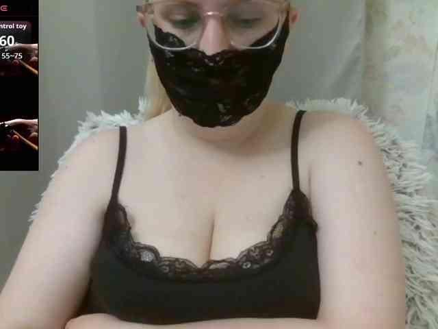 Lilithaa webcam