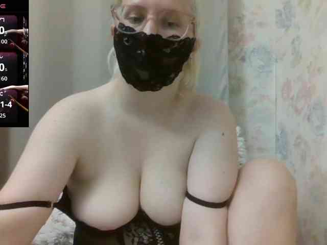 Lilithaa webcam
