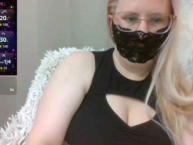Lilithaa webcam