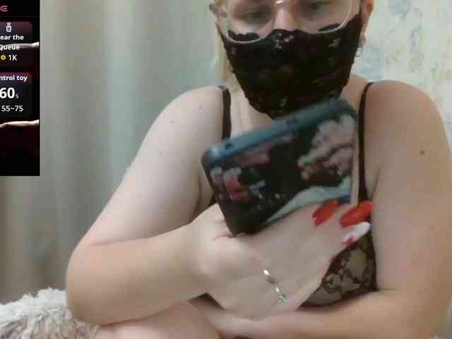Lilithaa webcam