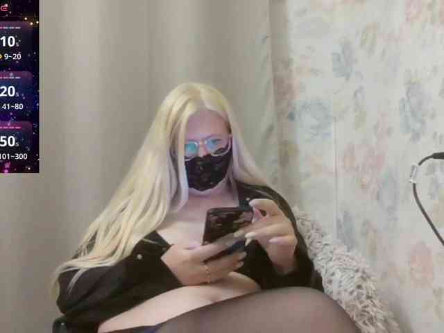 Lilithaa webcam