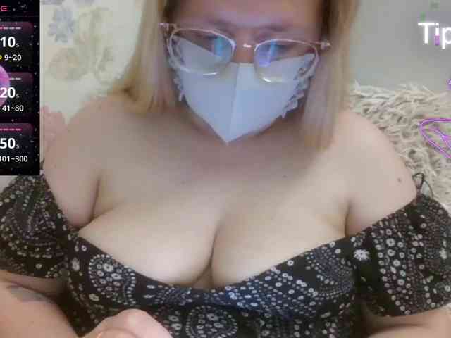 Lilithaa webcam