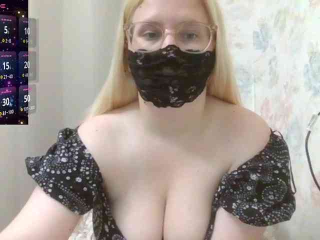 Lilithaa webcam