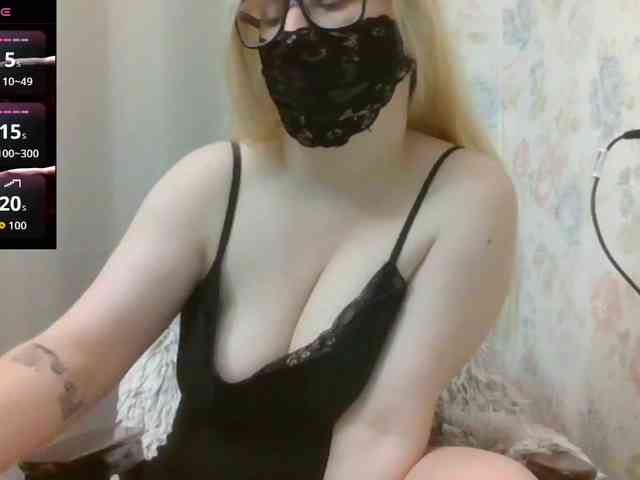 Lilithaa webcam