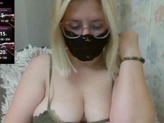 Lilithaa webcam